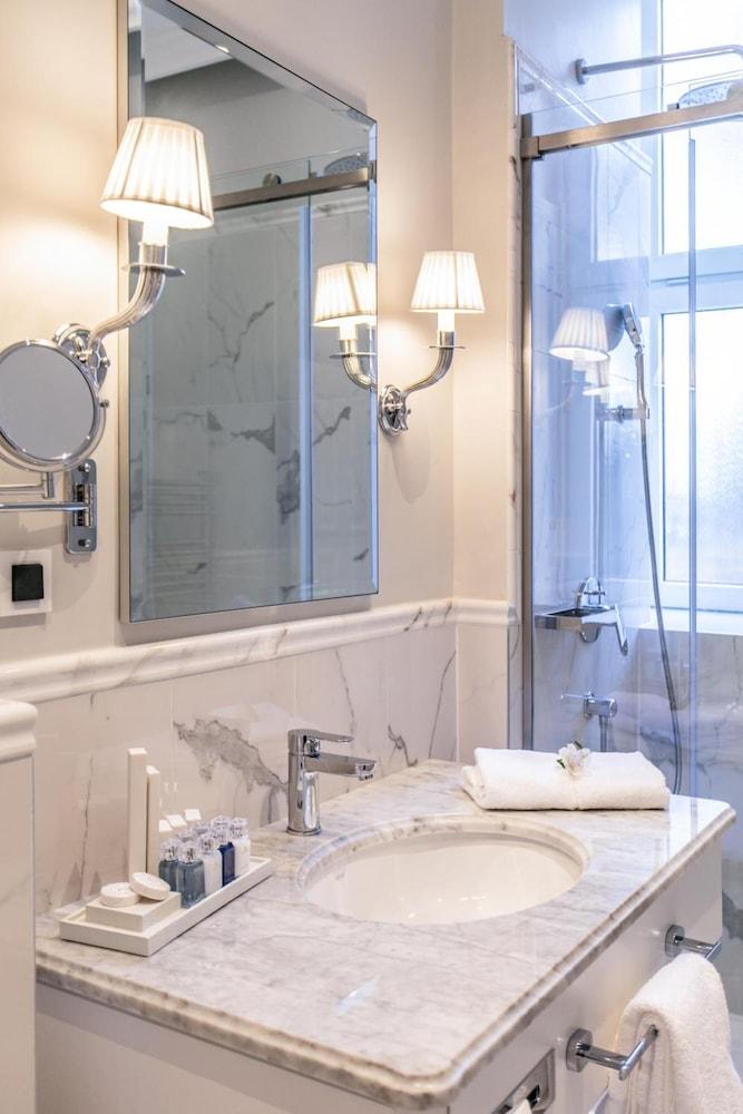 Hotel Amadria Park Sveti Jakov 5*